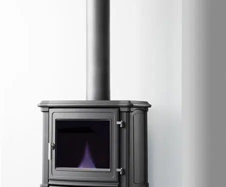 קמין נפט סולר ייצוק עם חלון צפייה רחב