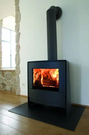 קמין עץ עצמאי וקמין עץ בנוי - מידע מקצועי מוקד חום.